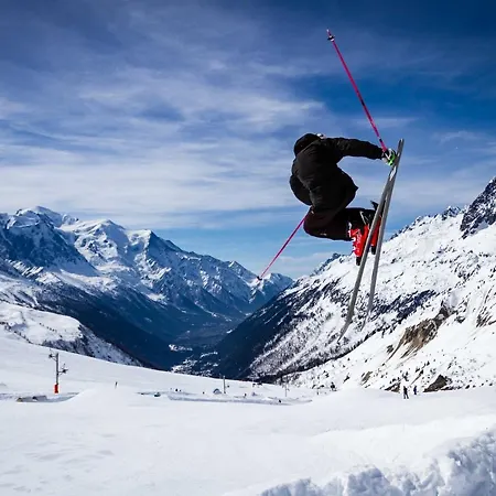 La Cordee 112 - All Year Chamonix
